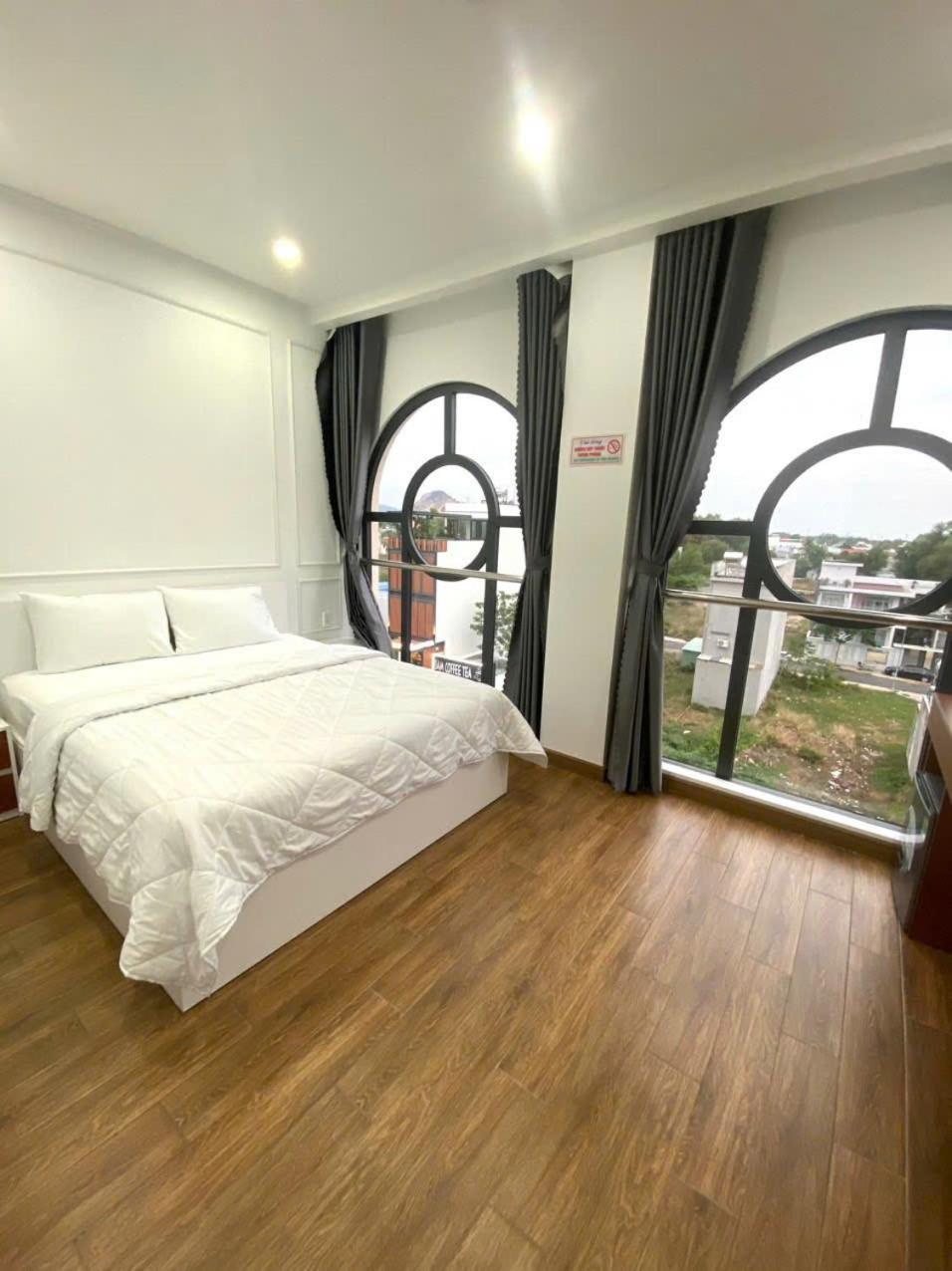 Bao Long Hotel Phu My Exterior photo